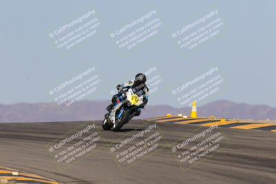 media/Oct-08-2023-CVMA (Sun) [[dbfe88ae3c]]/Race 3 Amateur Supersport Middleweight/